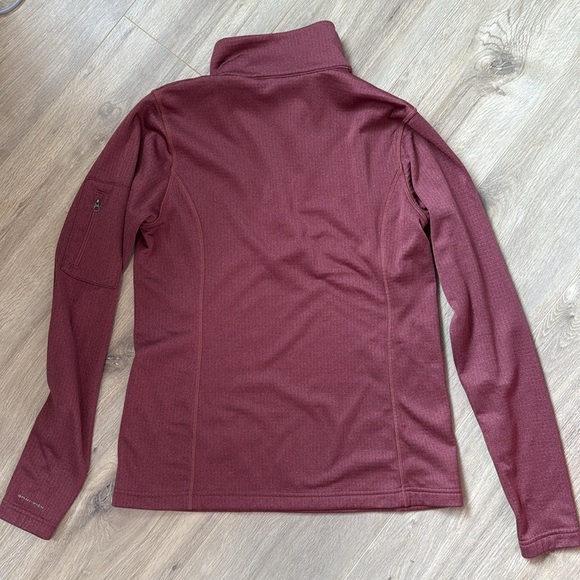 Columbia Quarter-Zip Pullover - Picture 5 of 5